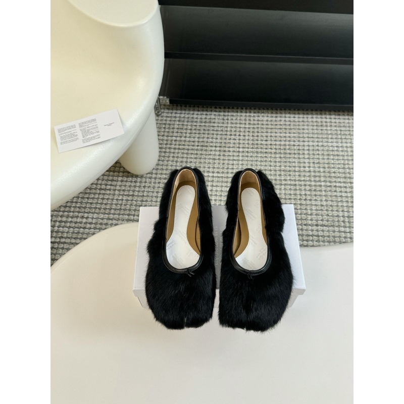 Other flat shoes
